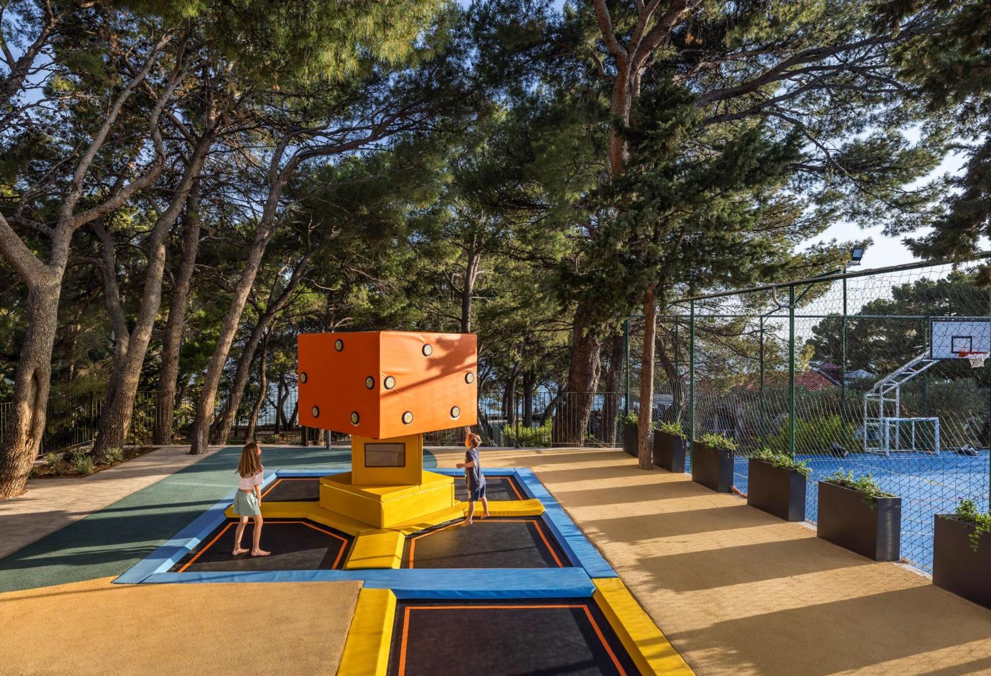 Sunny Makarska By Valamar Exterior photo