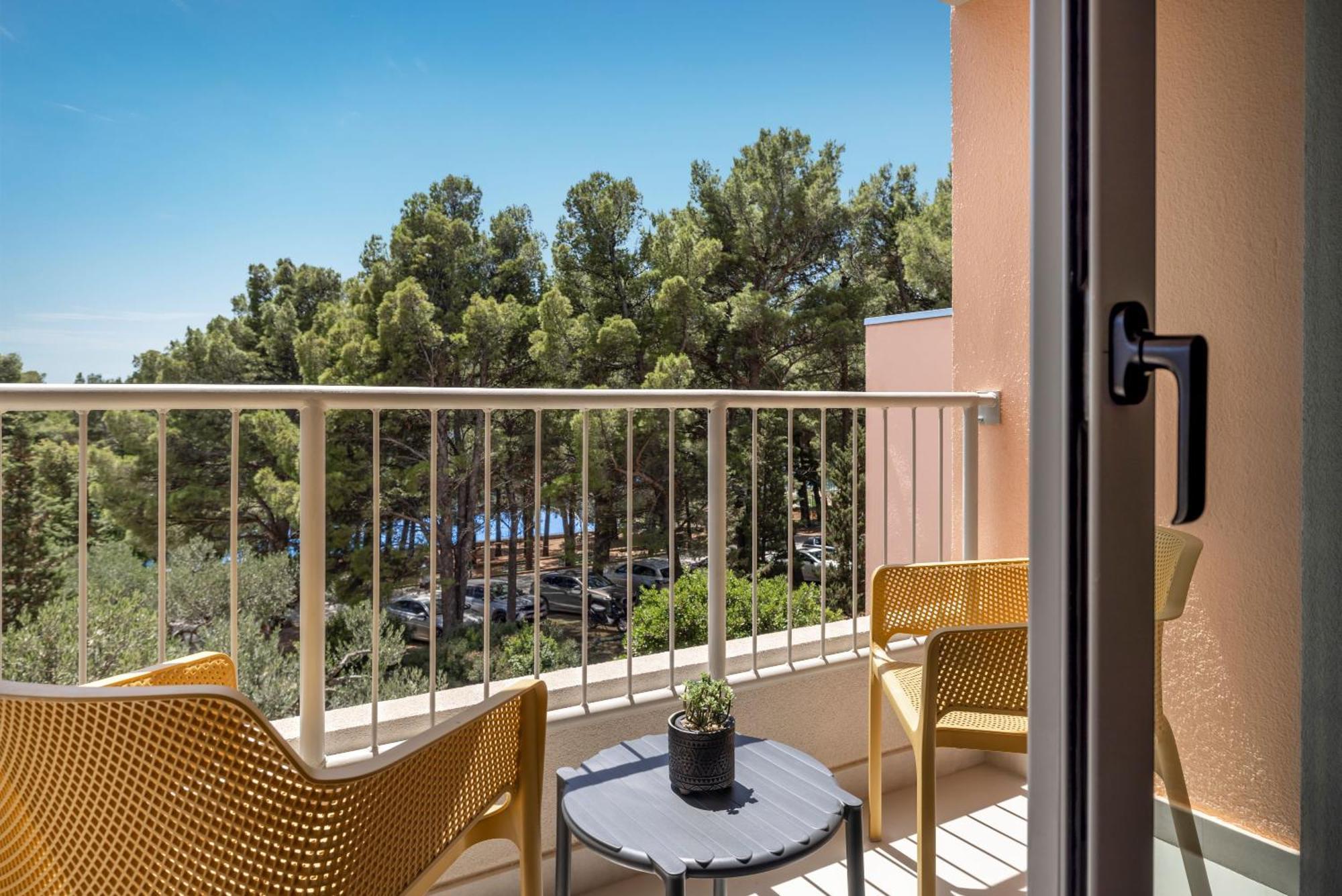 Sunny Makarska By Valamar Exterior photo